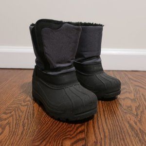 Storm Kids Boots, Size 8, Used in very good condition
